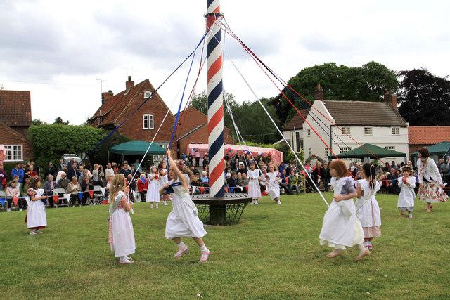 <a href="https://www.geograph.org.uk/photo/1888947" rel="nofollow">Maypole Dancing in Wellow</a> by <a href="https://geograph.org.uk/profile/11" rel="nofollow">Andy Stephenson</a> is licensed under <a href="https://creativecommons.org/licenses/by-sa/2.0/" rel="nofollow">CC-BY-SA 2.0</a>